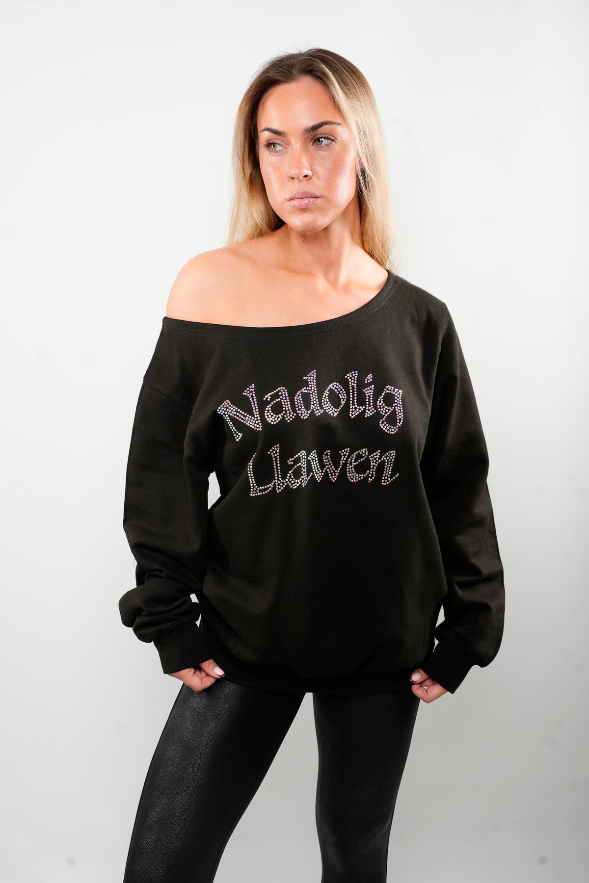 Rhinestone Nadolig Llawen Christmas Slouch Sweatshirt